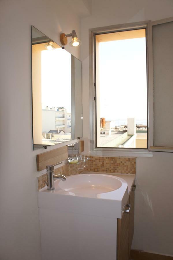 Le Montana Apartment ฌวง-เลส์-แป็งส์ ภายนอก รูปภาพ
