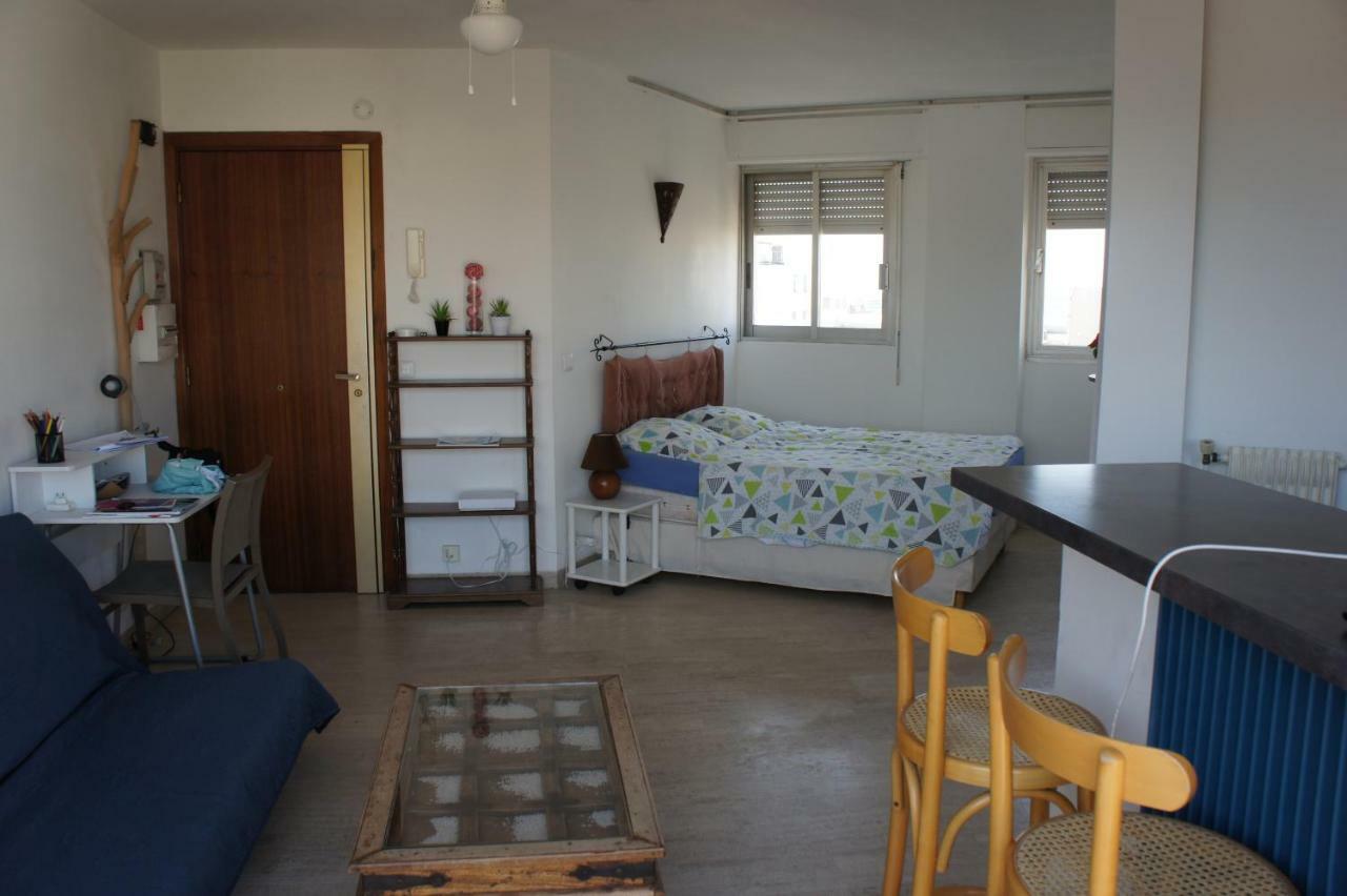 Le Montana Apartment ฌวง-เลส์-แป็งส์ ภายนอก รูปภาพ